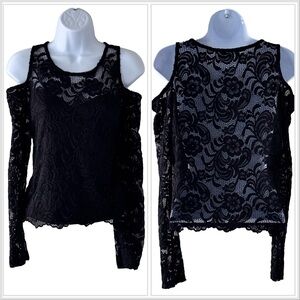 Elegant Black Lace Open Shoulder Top